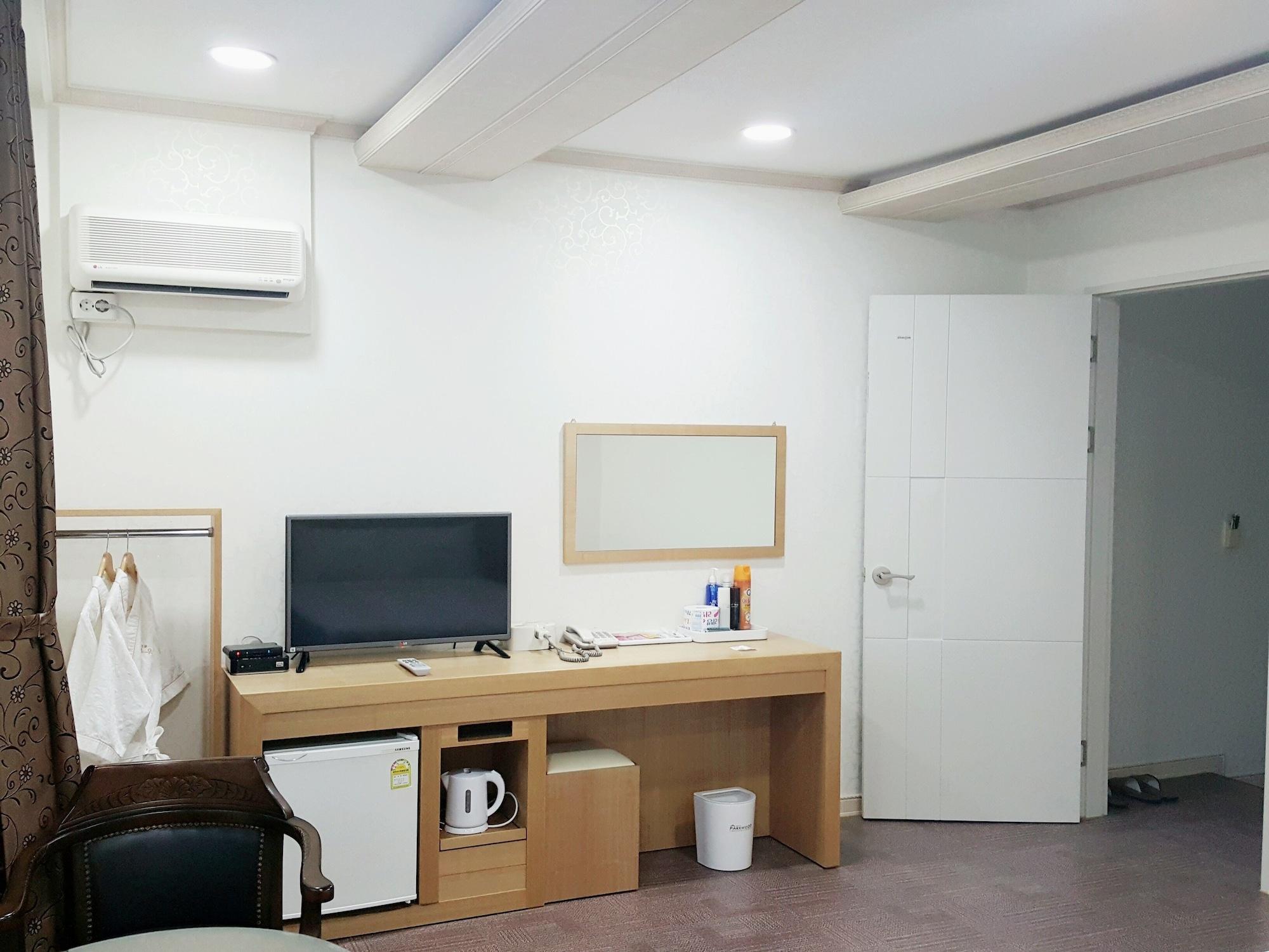 Hotel Parkwood Incheon Airport Εξωτερικό φωτογραφία