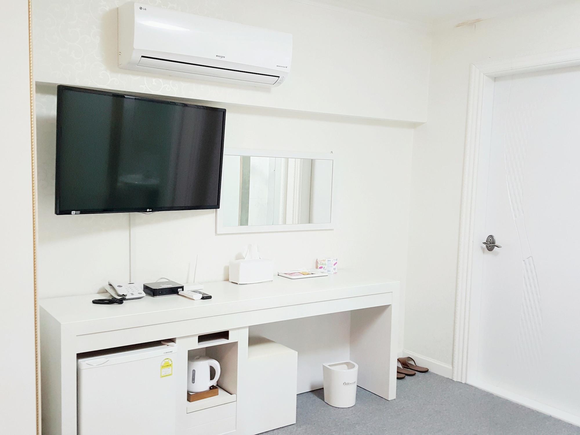 Hotel Parkwood Incheon Airport Εξωτερικό φωτογραφία